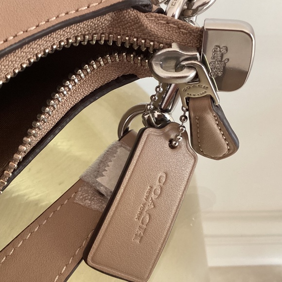 Coach Teri Silver/Taupe/Beige Smooth Leather Shoulder Crossbody Bag CR099 NWOT - Picture 13 of 16